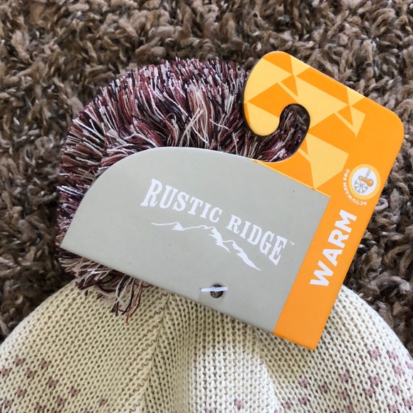 Rustic Ridge Women’s Tree Pom Beanie - Picture 3 of 4